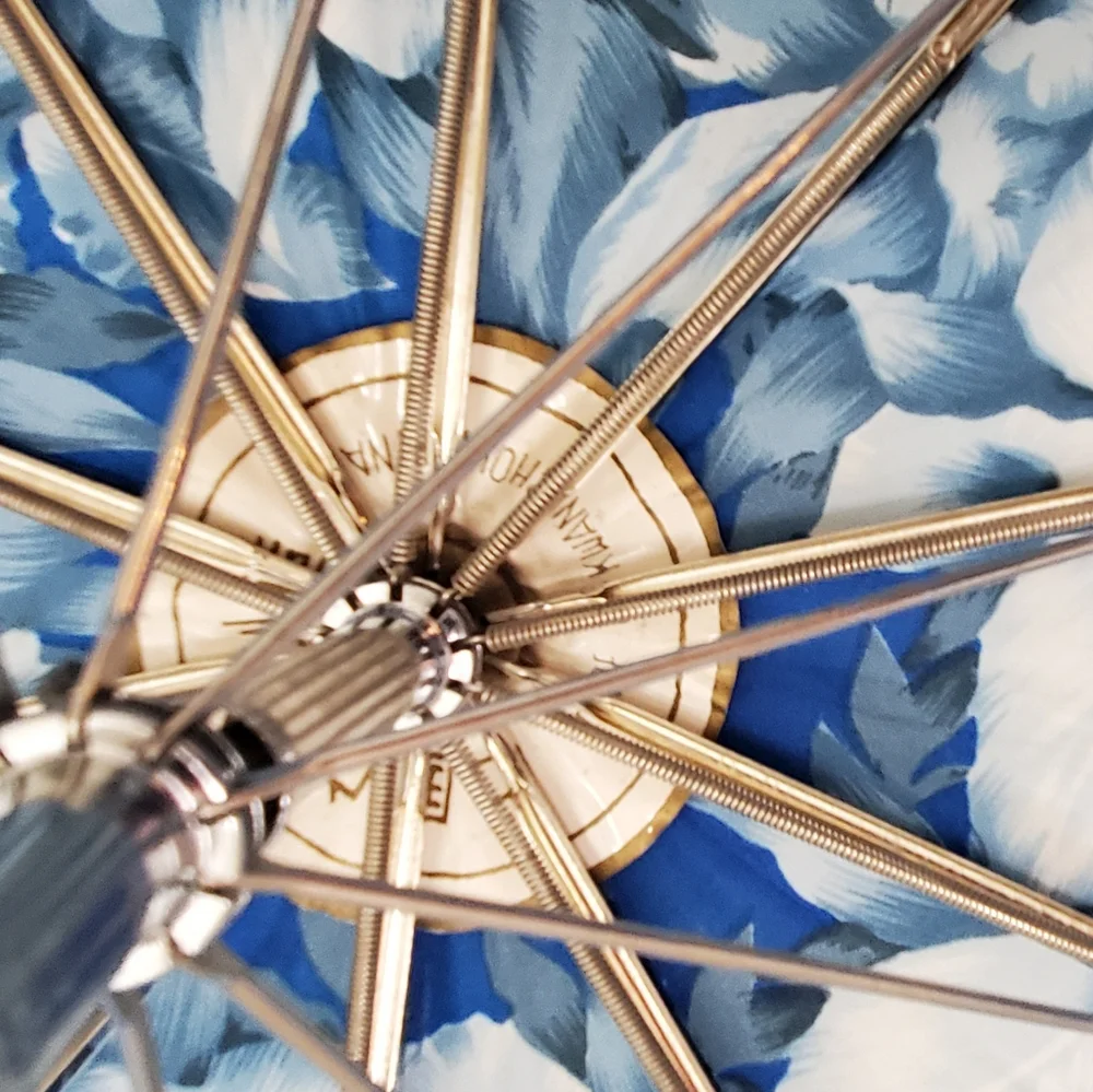 Vintage Floral Sun/Rain Umbrella, Bi-Fold, Made In Kwangchow, Blue,White, Nylon - Picture 9 of 14